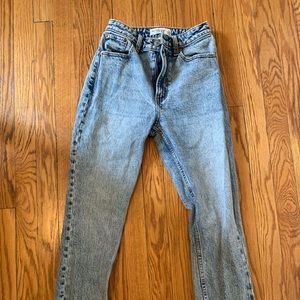 Abercrombie Curve Love High Rise Mom Jeans